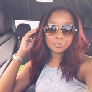 Meet your Posher, Marissa